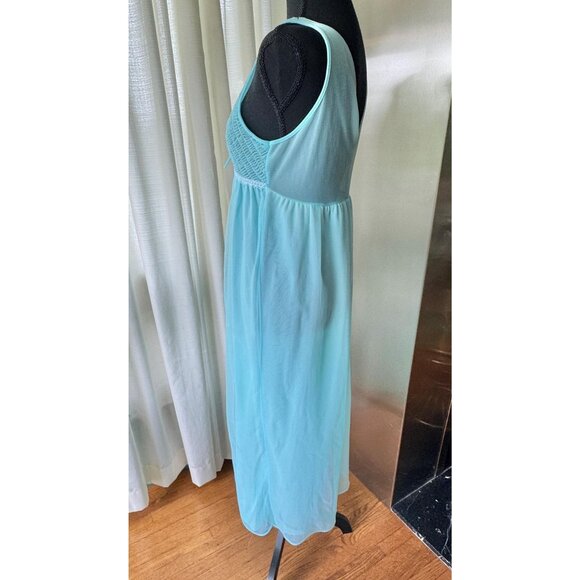 Vintage 60s slip-on negligee, aqua blue, empire waist, smocked bodice sleeveless - Picture 5 of 8